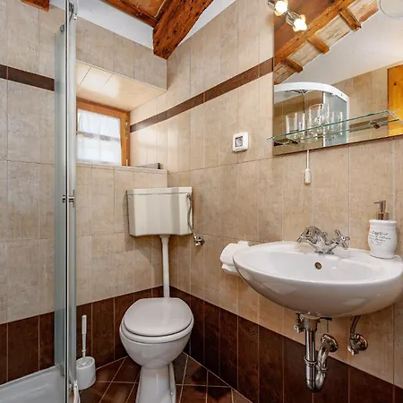 Stunning In With Kitchen Cerovlje